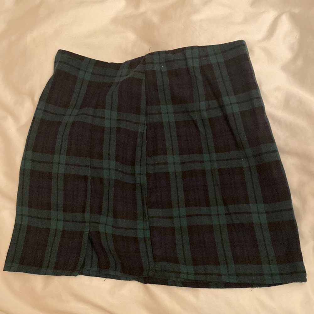checkered skirt